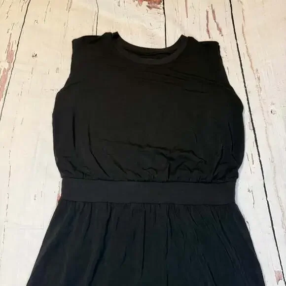 Athleta Dress Classic Sleeveless Blouson Black Size Medium Clean Girl - Picture 3 of 9